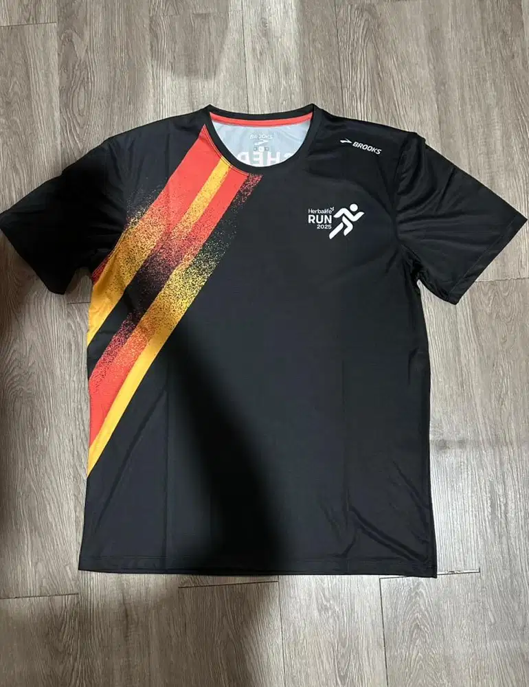 Jersey Finisher 24K Herbalife Run 2025 by Brooks