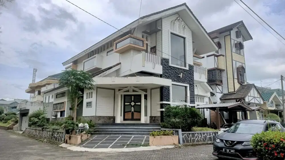 Rumah mewah hook perum Permata Hijau/PH pusat kota Purwokerto