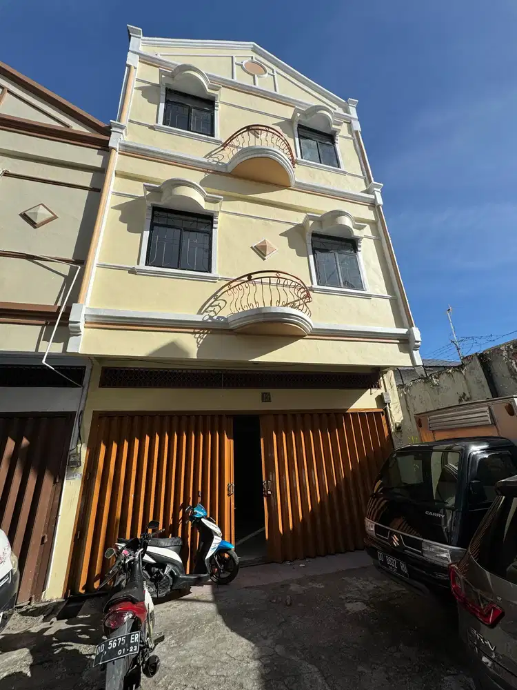 Ruko ready lokasi tengah kota di jln Latimojong