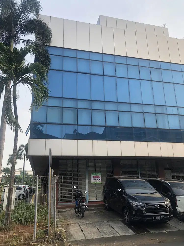 DIJUAL RUKO HUK 3 1/2 LANTAI PURI KENCANA JKT BARAT LOKASI STRATEGIS