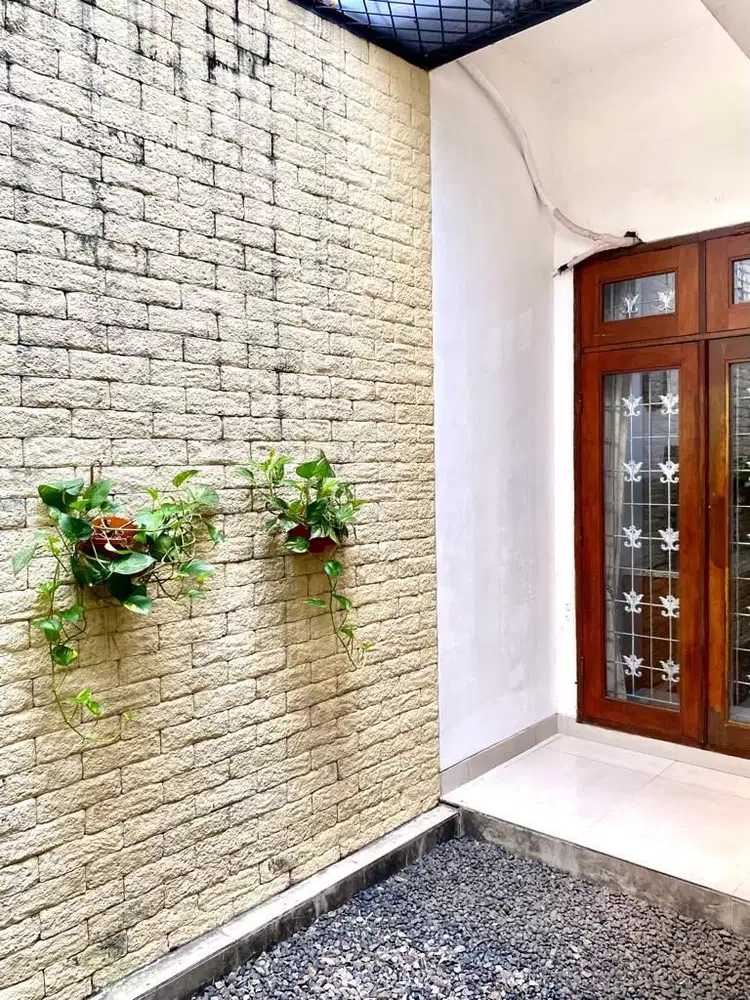 Rumah Furnished SHM di Jalan Alam Permai Dekat Pi 3, Jakarta selatan.