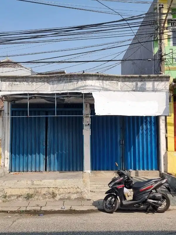 Jual rumah posisi Jalan Raya di Pondok Ungu