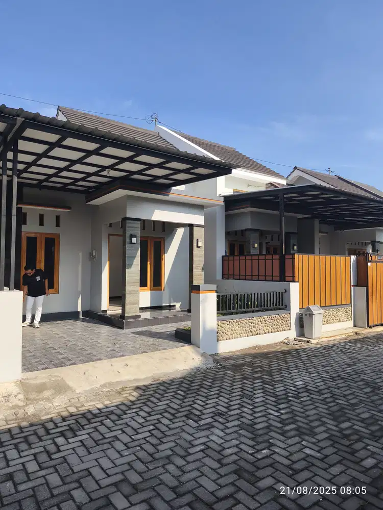 Rumah cluster cantik PURBAYAN solo