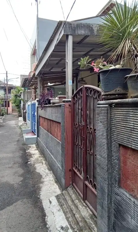 Dijual rumah bebas  banjir Perumnas klender Jakarta timur