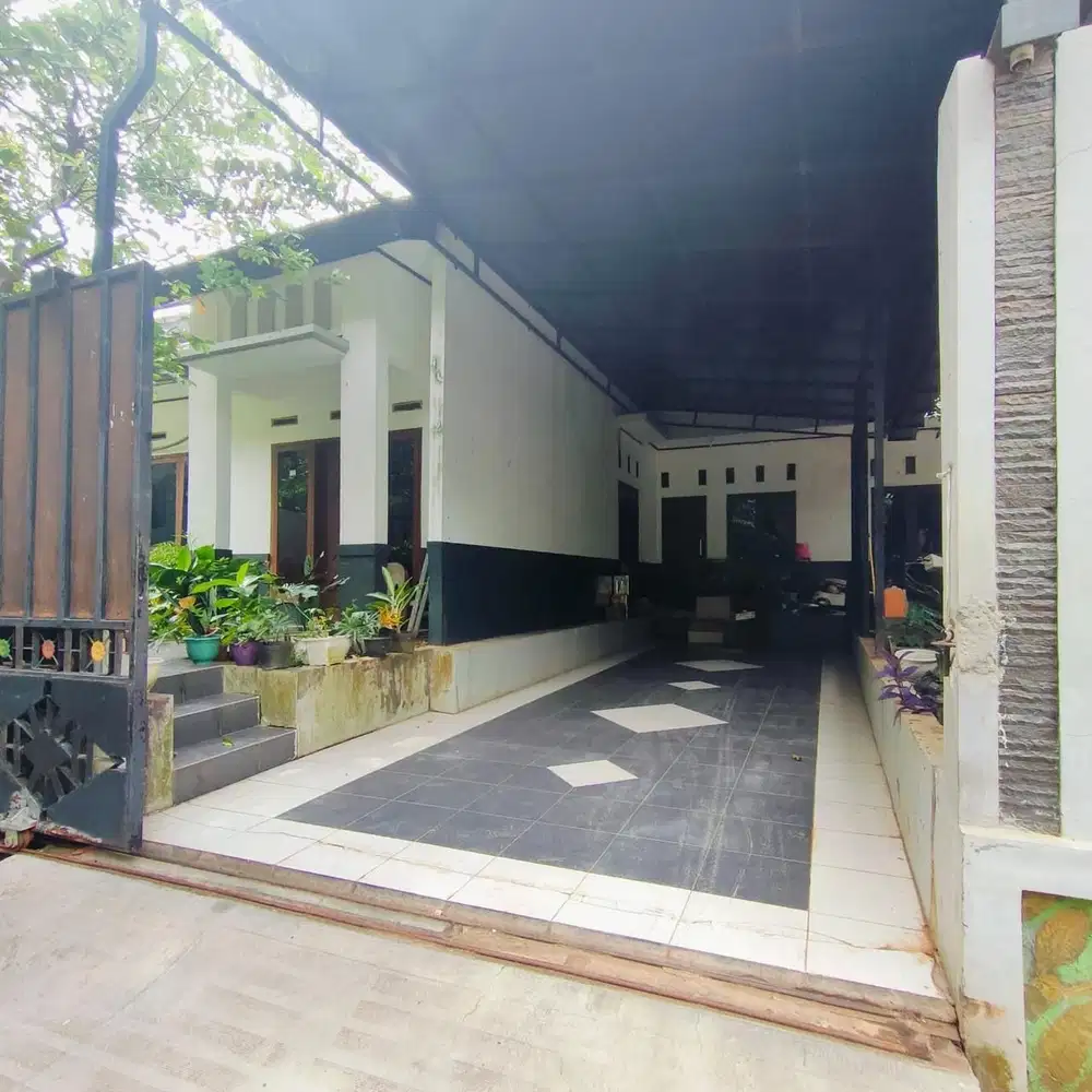 Dijual Rumah Hoek Di Griya Alam Sentul Dekat Tol