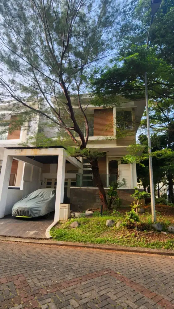 Rumah 11x18 Golf Residence Kemayoran Jakut 2lt 3KT carpark n1076