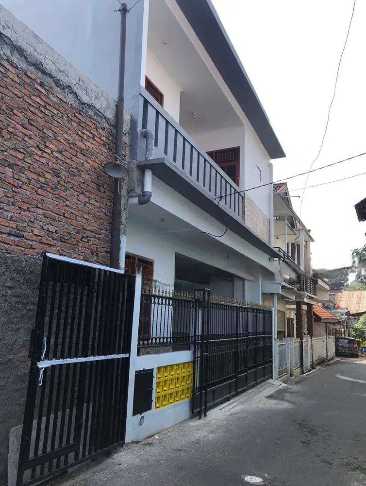 DISEWAKAN RMH  KAWASAN PSR.MINGGU JATI PADANG JAK-SEL