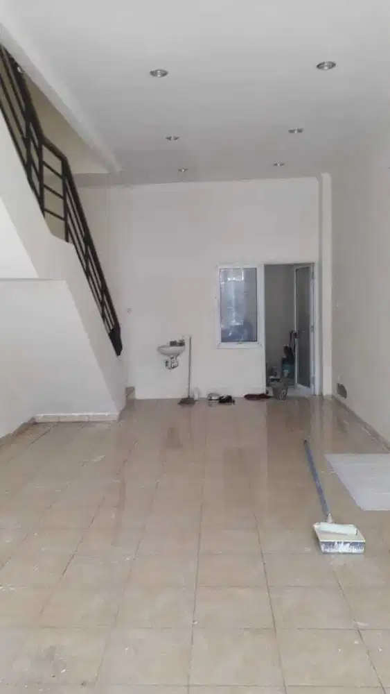 Dijual BU Ruko 3 Lantai,  di Glaze, Gading Serpong (Gandeng/satuan)