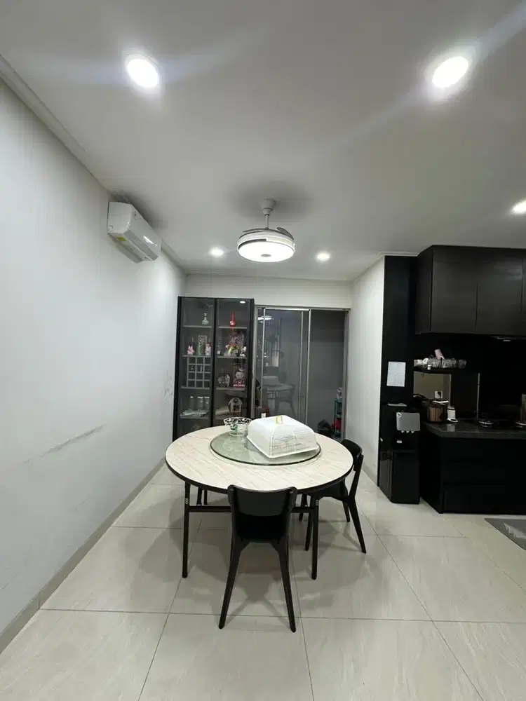 DISEWAKAN RUMAH FURNISHED  3+1 BR, DI PANTAI INDAH KAPUK