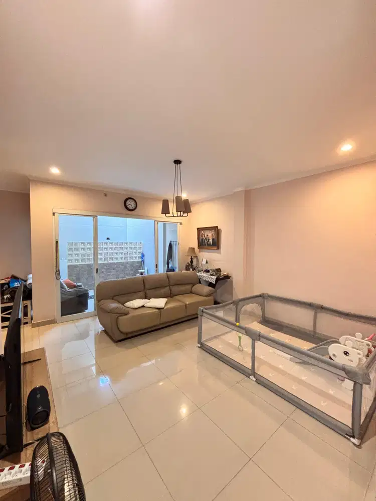 Rumah 2 lantai di Komplek Pondok Mas Baros, dekat exit tol, SHM