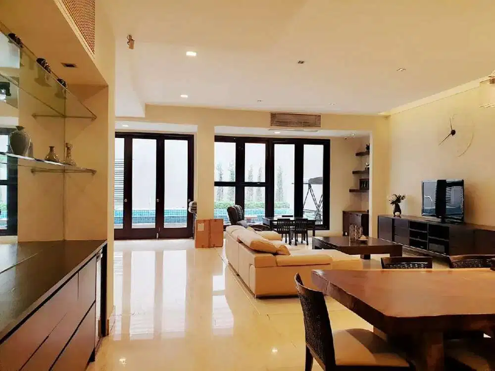 Rumah Mewah di Menteng, Turun Harga, Nego