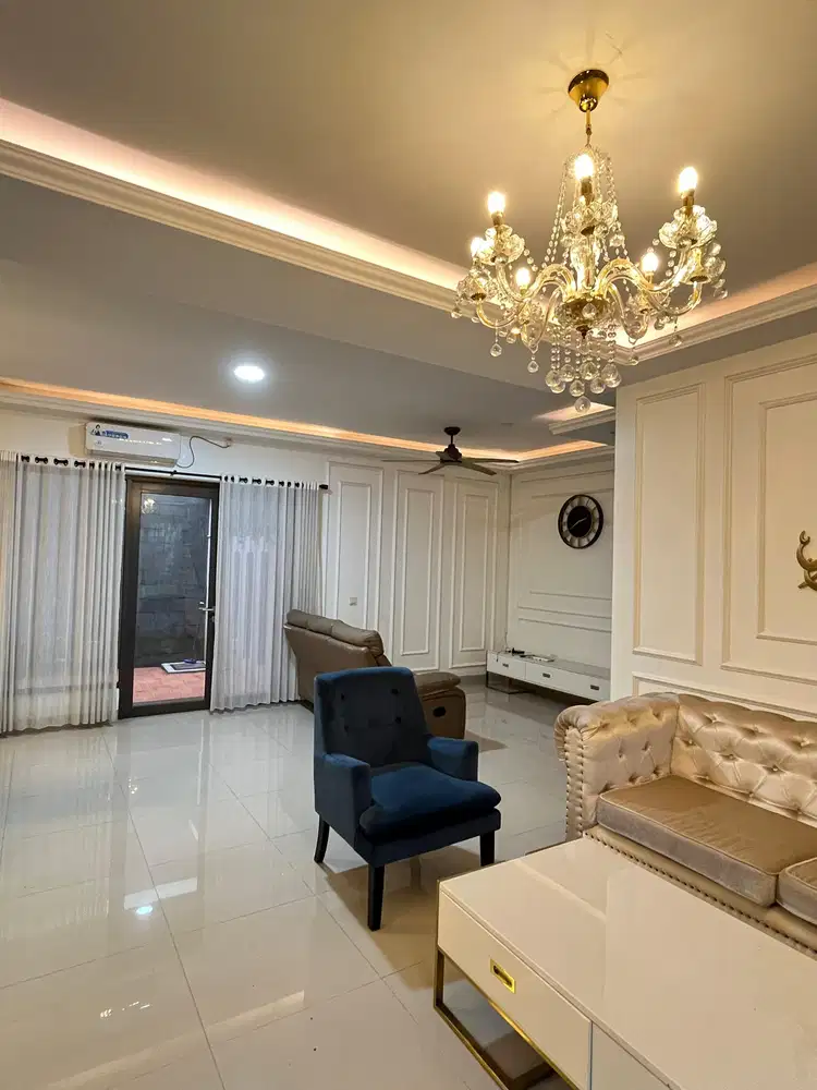 Rumah mewah 2 lantai siap huni real estate Cibubur SHM