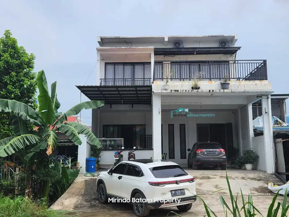 DIJUAL 3.8MILLIAR RUMAH CANTIK 2 LANTAI DI TIBAN SMPN 25