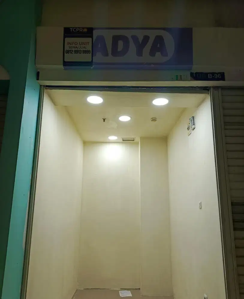 sewa kios toko murah tangcity mall tangerang kota baju accessoris