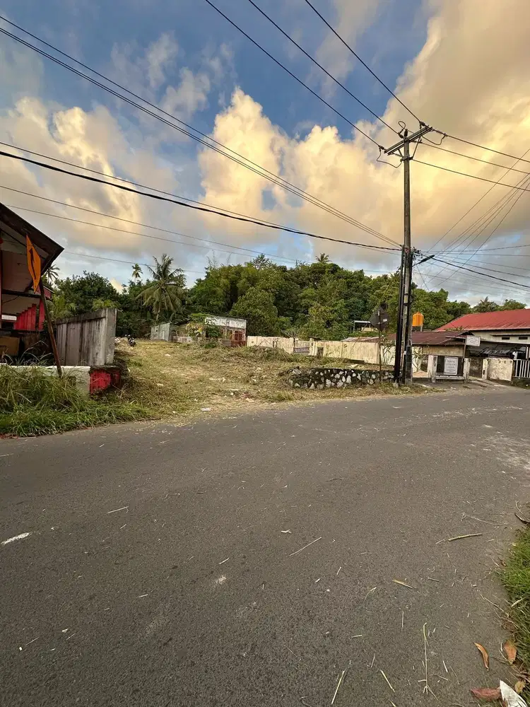 Dijual tanah bagus di Sumompo siap bangun akses mudah jalan lebar