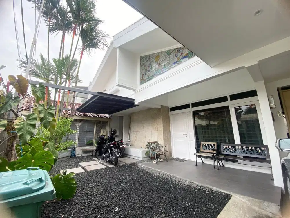 Jual Rumah Siap Huni SHM Tengah Kota Area Turangga dkt Buah Batu Tsm