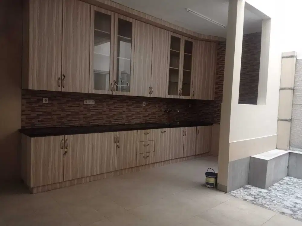 Rumah 3 Lantai Green Lake City Sudah Renovasi Dan Siap tinggal