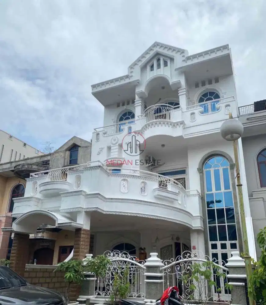 Dijual!!! Villa Komplek Merbau Mas