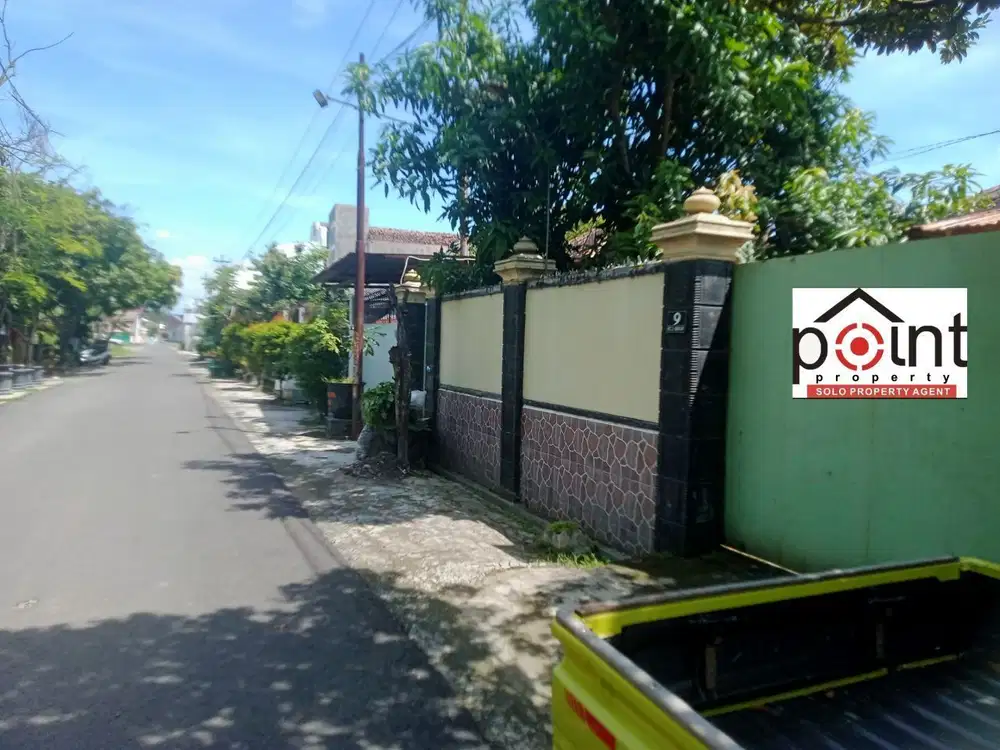 Rumah Second Luas 200m² Cocok Untuk Usaha Solobaru