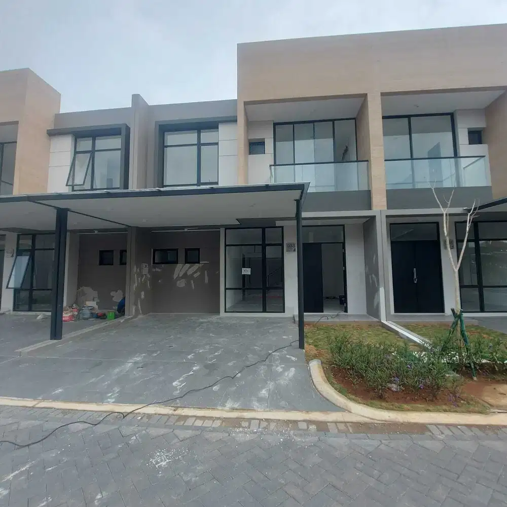 Bisa KPR Dijual rumah percis samping danau pik2 3 kamar termurah