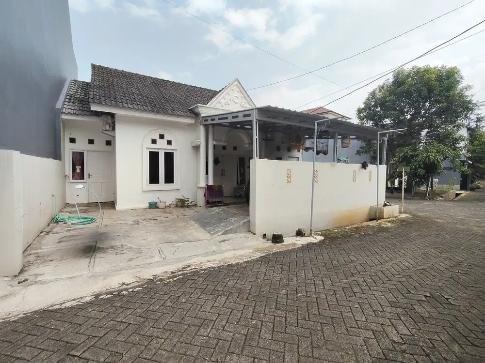 Rumah perum Grand Safira Karangsalam dekat kampus Unwiku Purwokerto