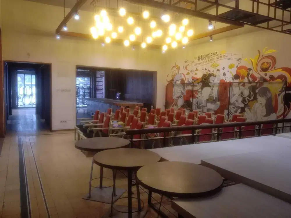 Tempat Usaha Strategis Ex Upnormal pusat kota Jl. Cihampelas, Bandung