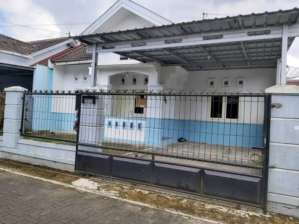 Disewakan Rumah Rapi Bersih Siap Huni Selangkah Taman Andang Pangrenan