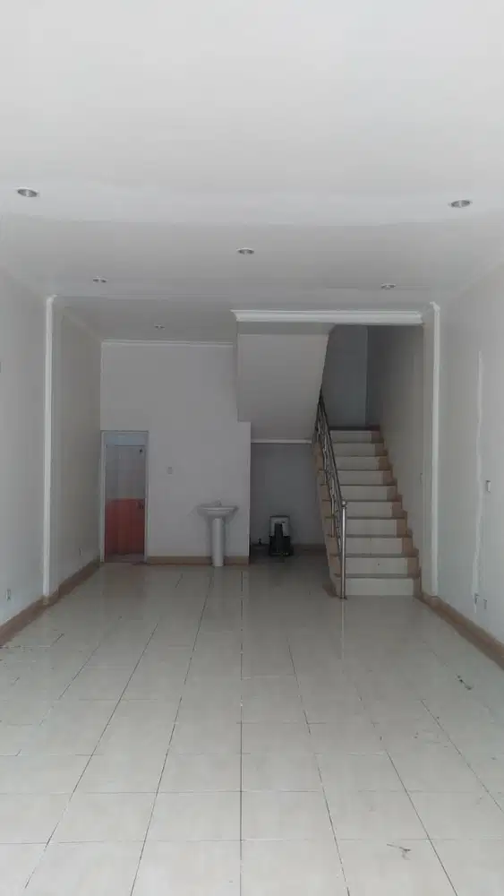 Disewakan Ruko untuk Office,Bisnis, F&B, Ekspedisi, Gudang di Condet