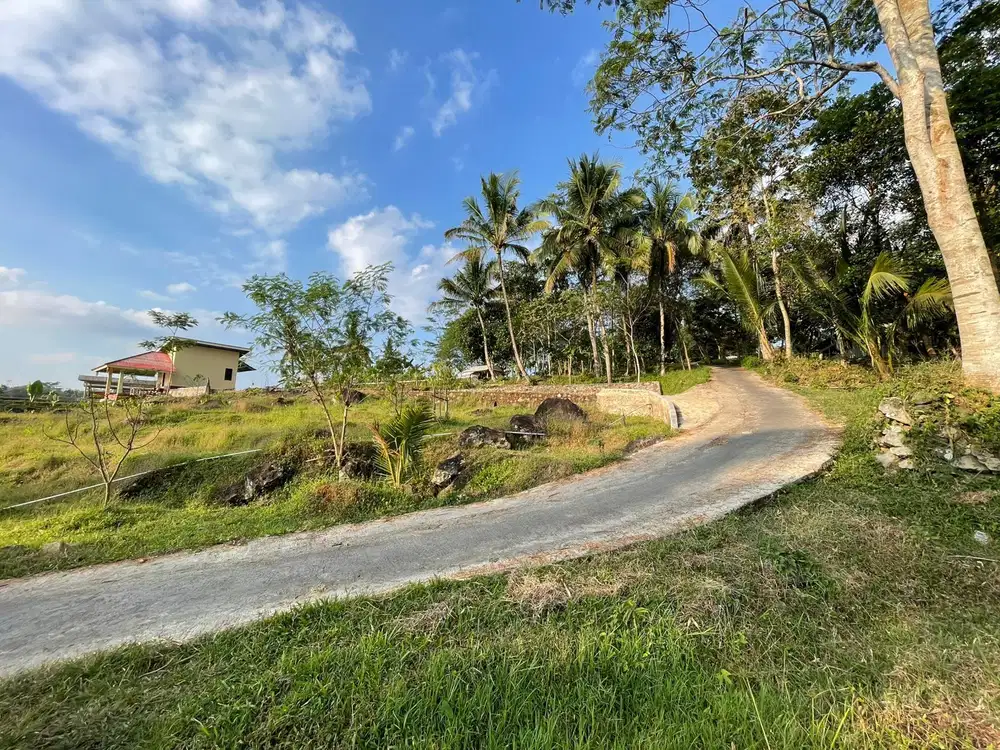 Dijual Murah Tanah 2100 m2 ada Air Mengalir di Pedesaan Sumedang