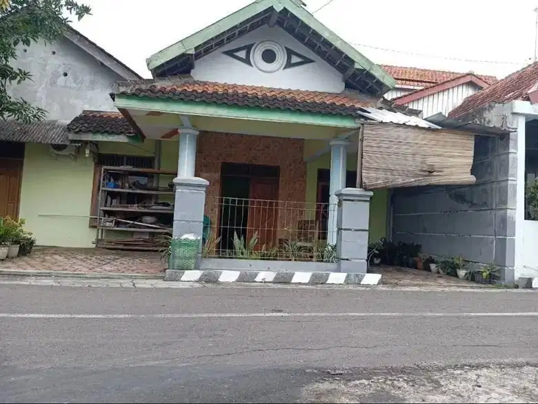 Rumah Nyaman 1,5Lt Dekat Jantung Kota Sragen