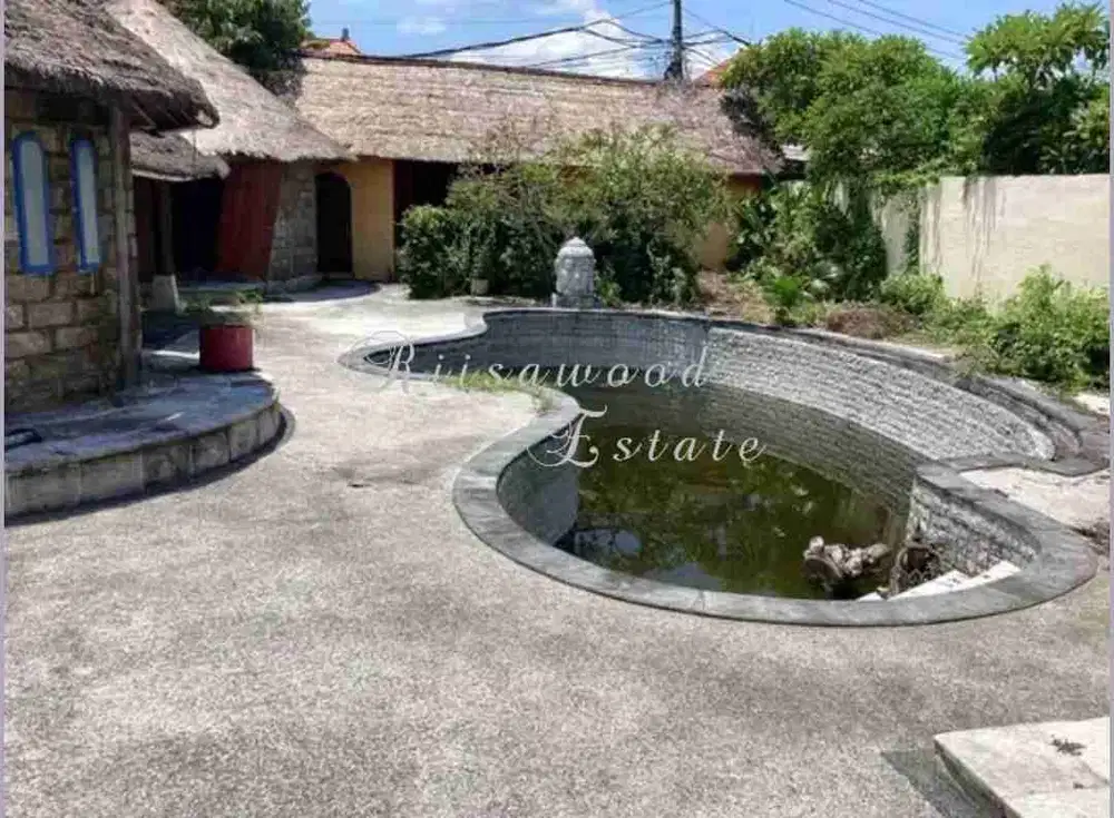 FOR RENT land / commercial villa need renovations affordable price Kunti 2