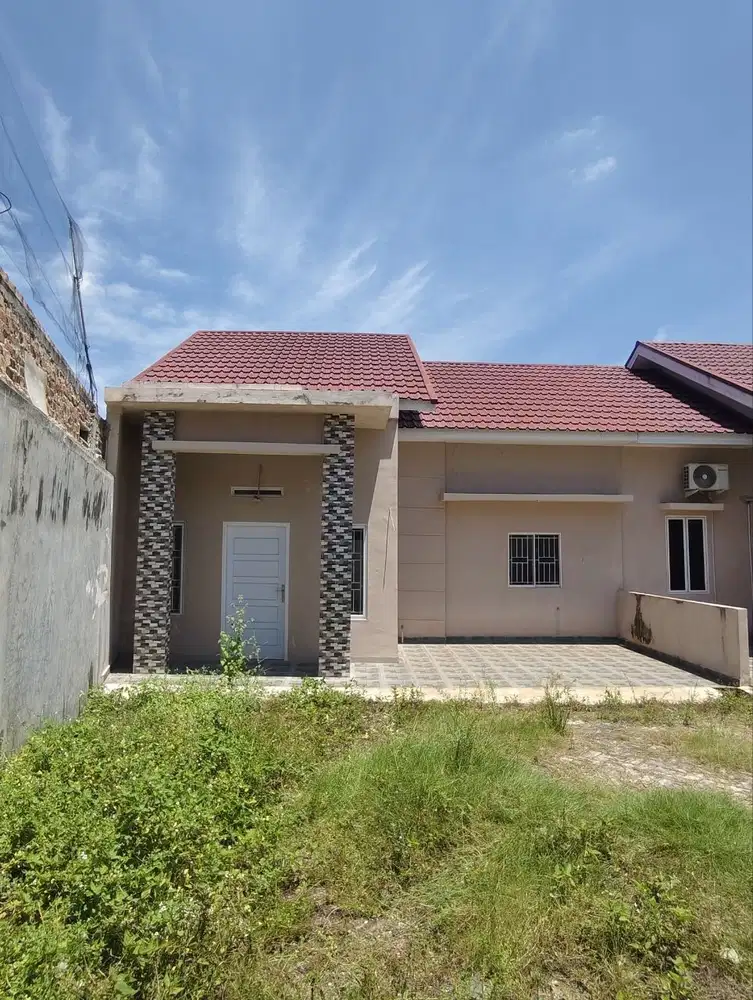 RUMAH BARU MURAH TENGAH KOTA DEKAT MALL CIPUTRA LOKASI JL SEMPURNA
