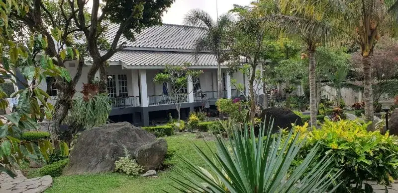 Di Jual Rumah rasa Villa di Mulyaharja,Bogor Selatan.
