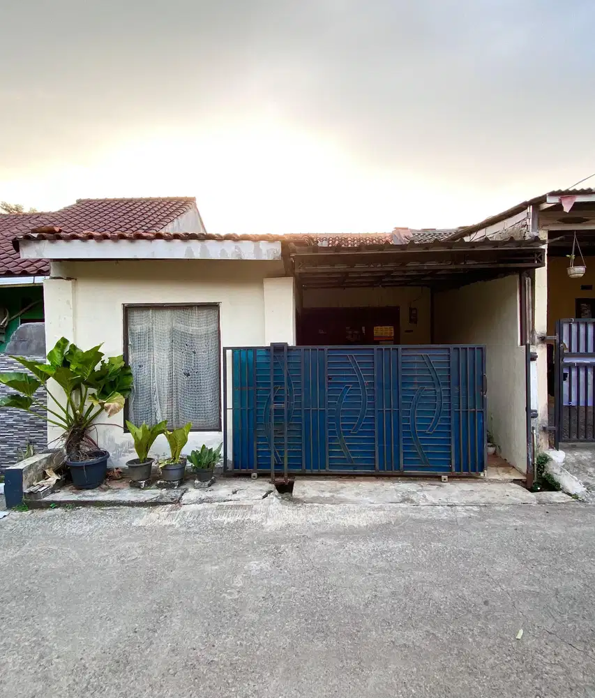 Rumah siap huni SHM Griya Kalisuren Asri Tajur Halang Bogor