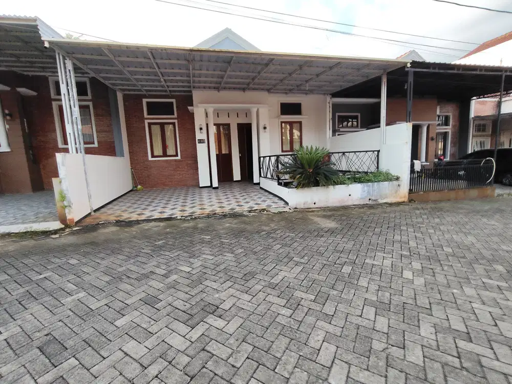 Rumah perum Sapphire Village Baturaden Purwokerto