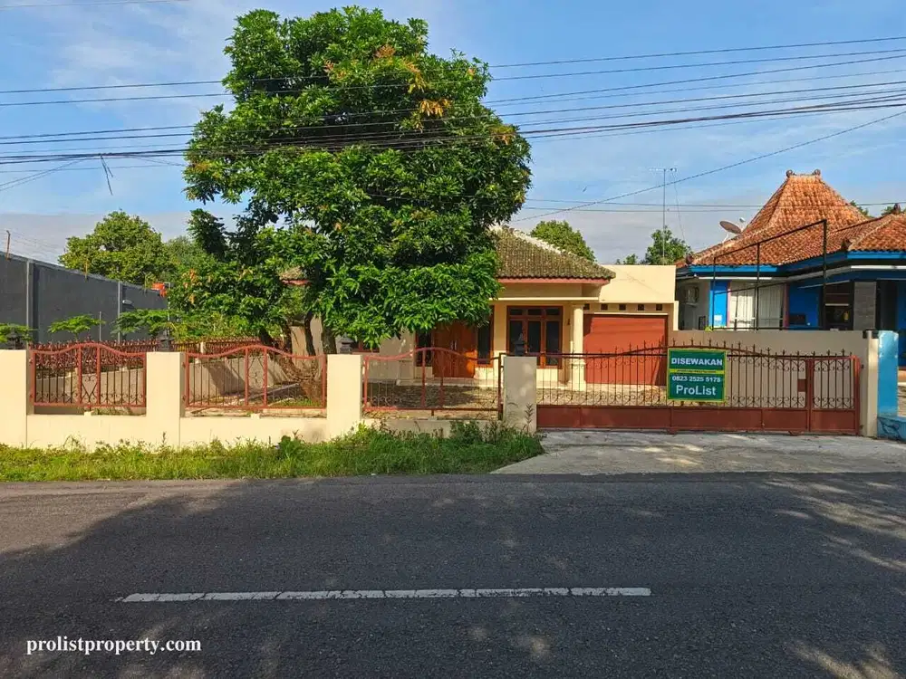 Disewakan Rumah Luas Cocok untuk Kantor 7 Menit Unsoed