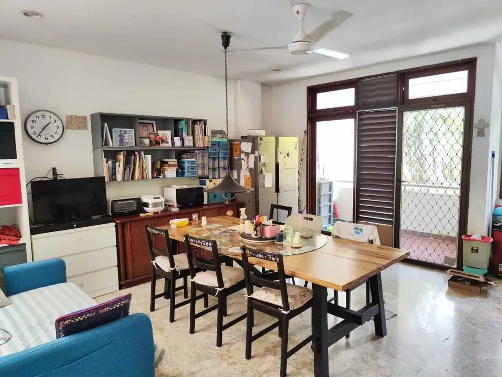 Jual Town House Designer Homey di Pantai Mutiara Jakarta Utara SHM