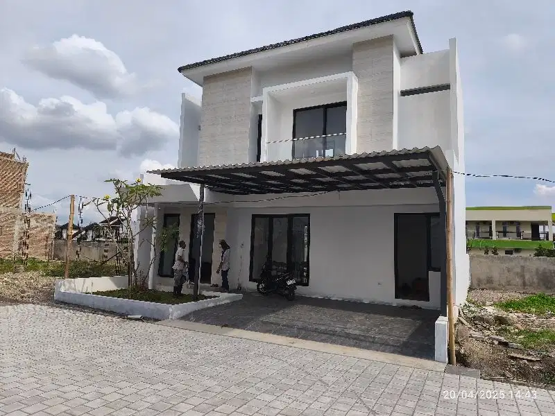 CASABLANCA SIGNATURE SINGOPURAN KARTASURA SOLO