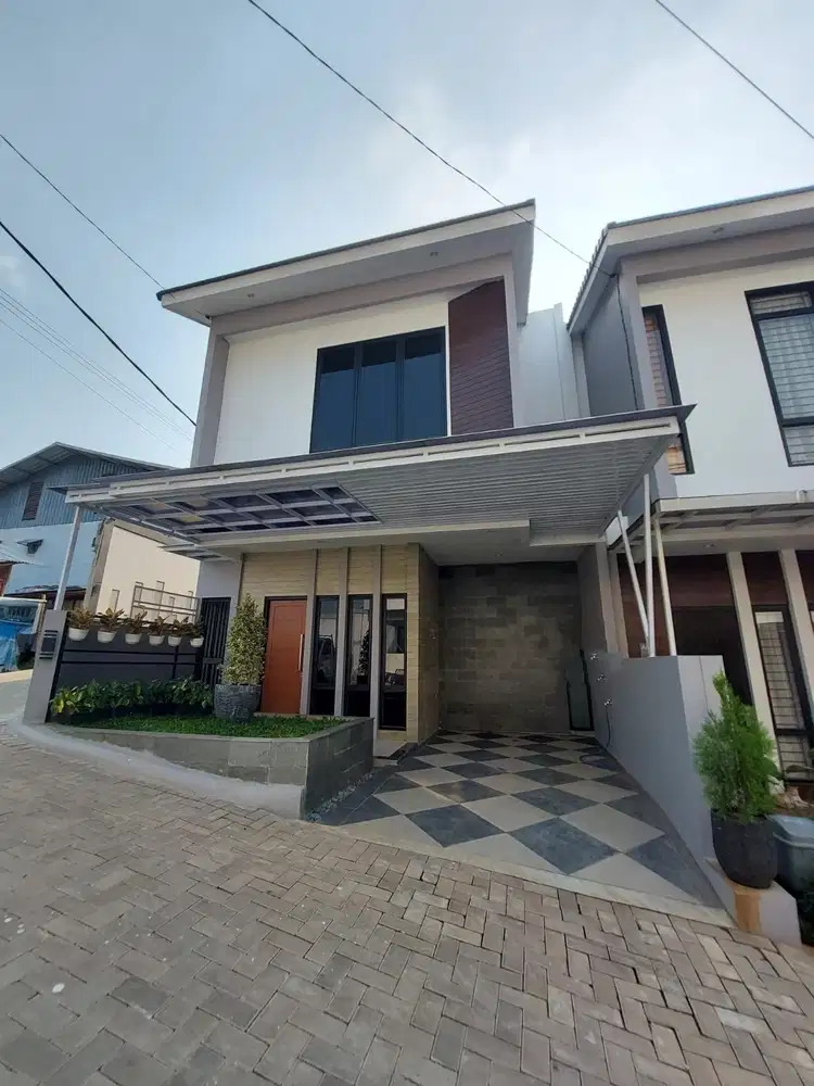 Rumah 2 Lantai di Cirendeu Ciputat