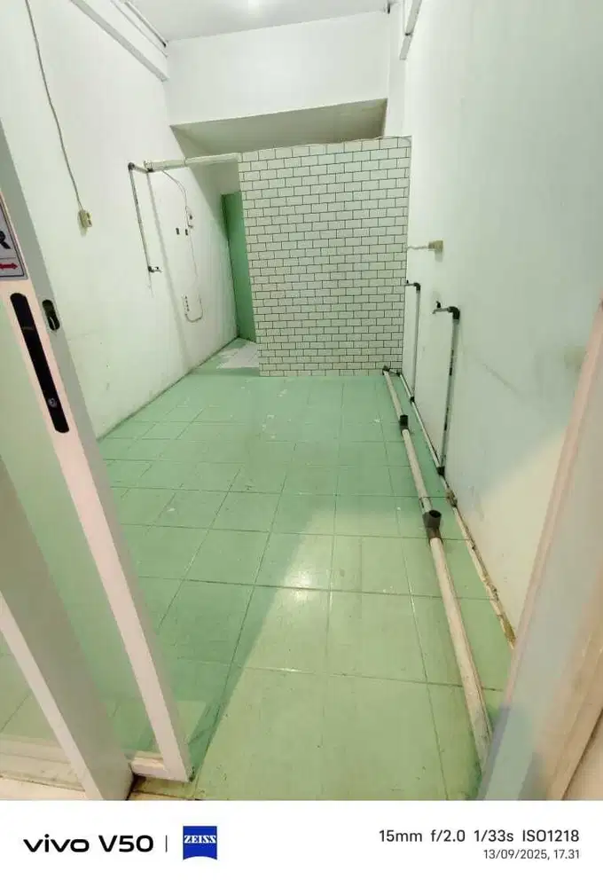 CITYPARK DISEWA KIOS KOSONGAN PER BULAN BERSIH DAN MINIMALIS