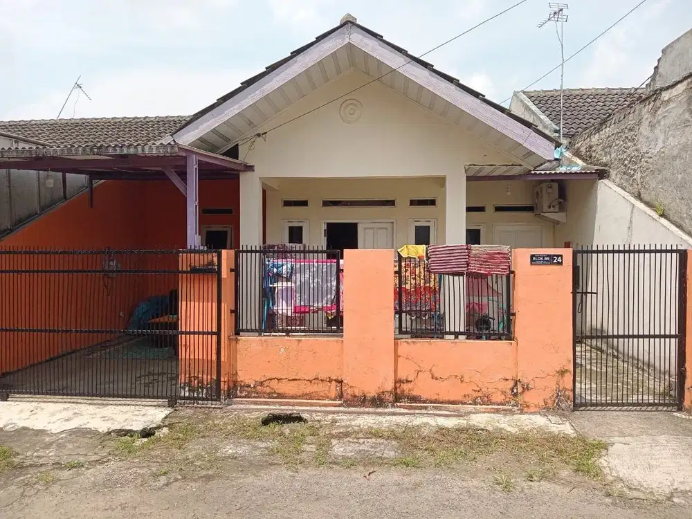 Rumah deket polda Banten
