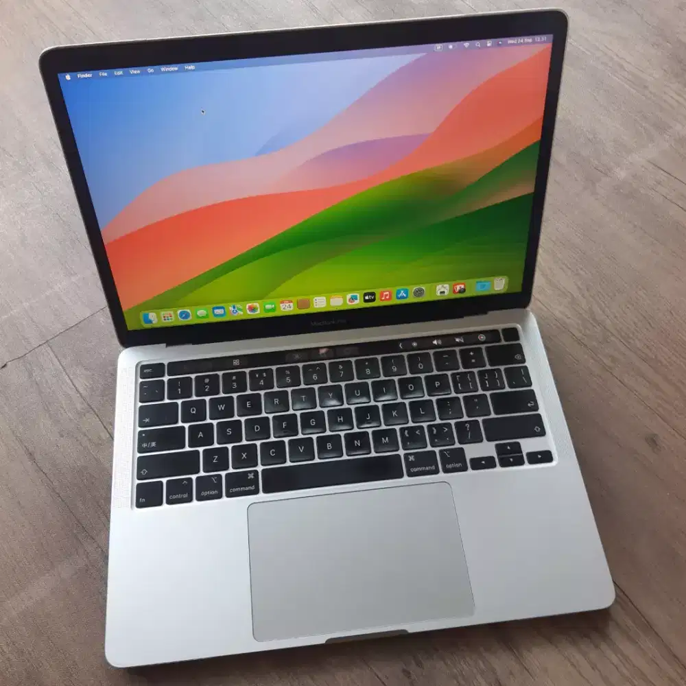 Macbook pro 2020 touchbar ram 8gb ssd 256gb bisa cod