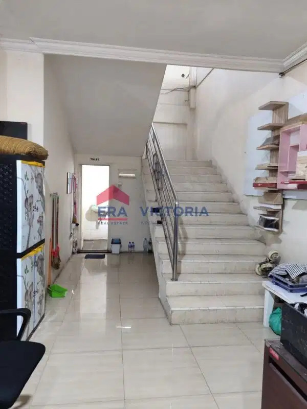 Ruko Luas 2 lantai di Tengah Kota