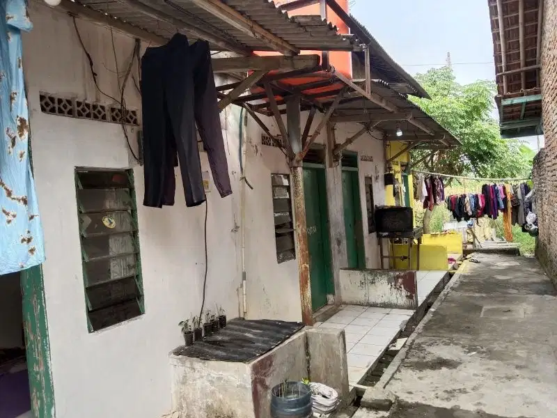 jual kontrakan 4 pintu setrategis deket stasiun dan pasar