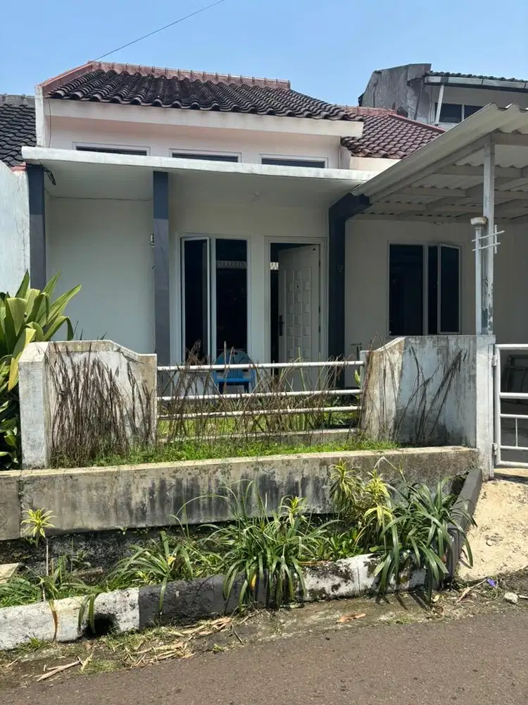 Rumah Taman Yasmin Bogor hadap taman