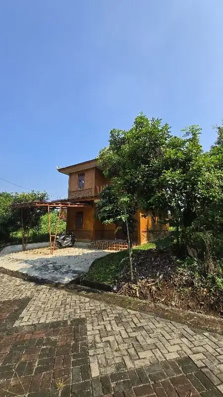 DIJUAL RUMAH 2 LANTAI - FULL FURNISHEDdi Tasnim Garden Ciampea