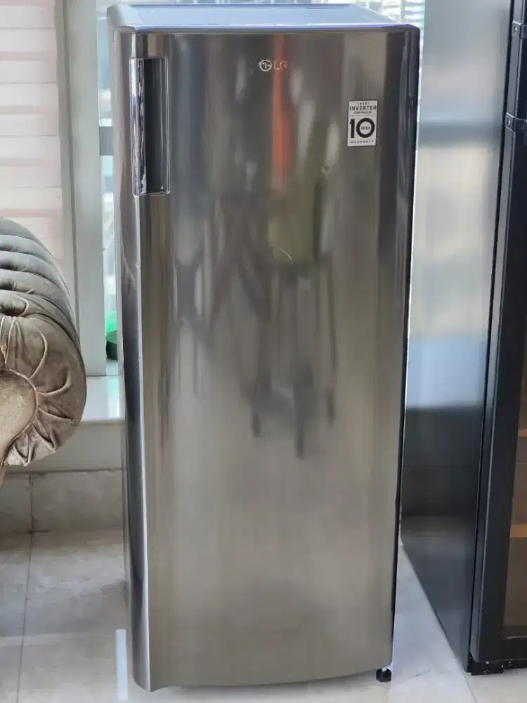 Preloved LG GN-INV304 SL Kulkas FreezerINVERTER(1 Pintu/6 Rak / 160 L)