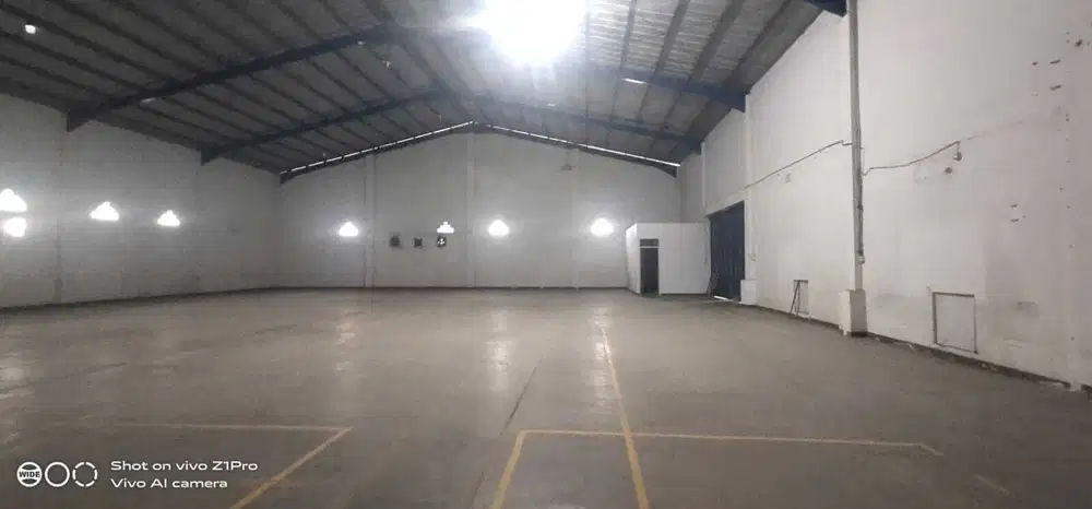 Disewakan Gudang Lokasi Strategis Pinggir Jalan Raya Propinsi