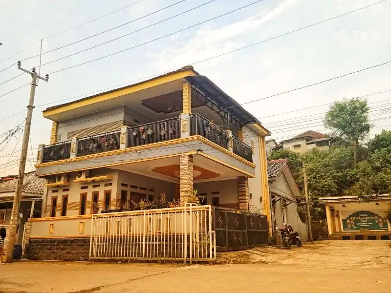 Rumah 2 Lantai Siap Huni di Ciomas Bogor