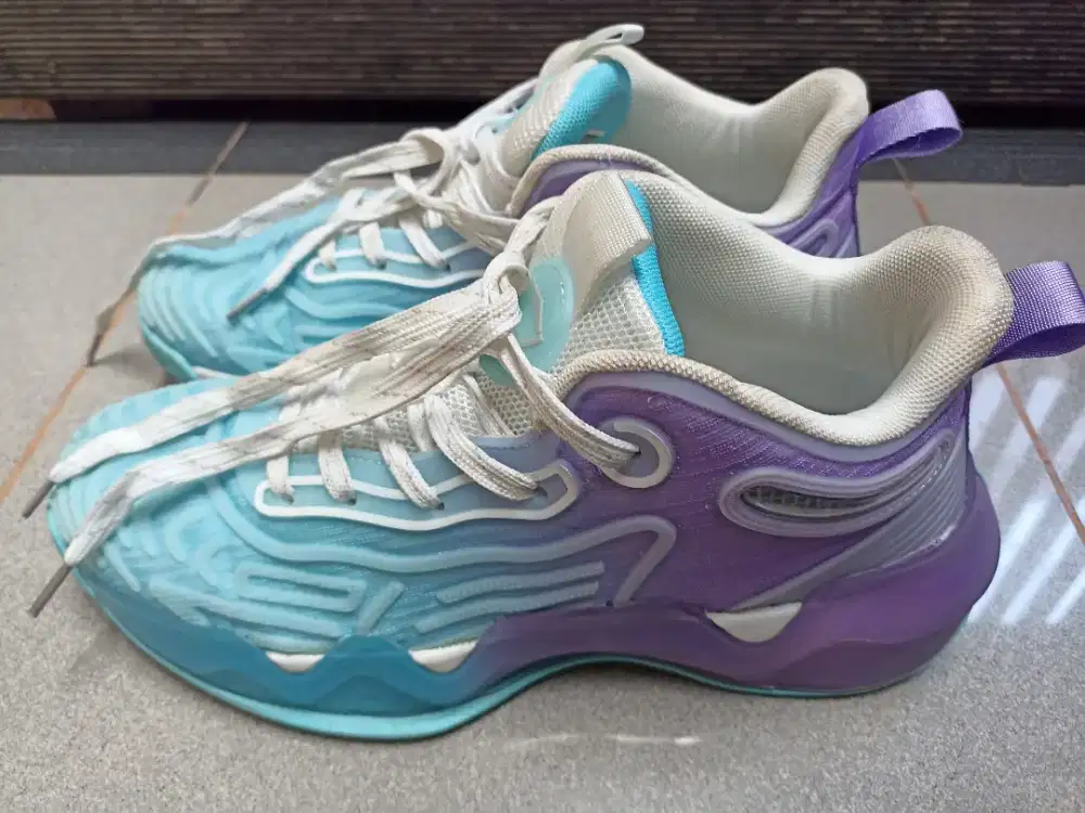 Sepatu Basket merk Guard